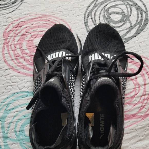 Puma - Picture 2 of 4